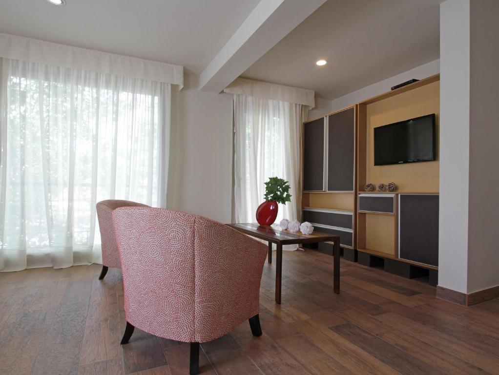 Plaza Paradiso Petit Hotel Chacras de Coria Bilik gambar
